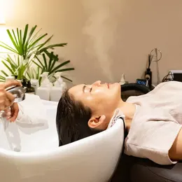 นวดทำความสะอาดใบหน้าอย่างล้ำลึก